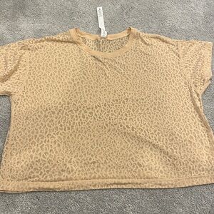 Lululemon tee